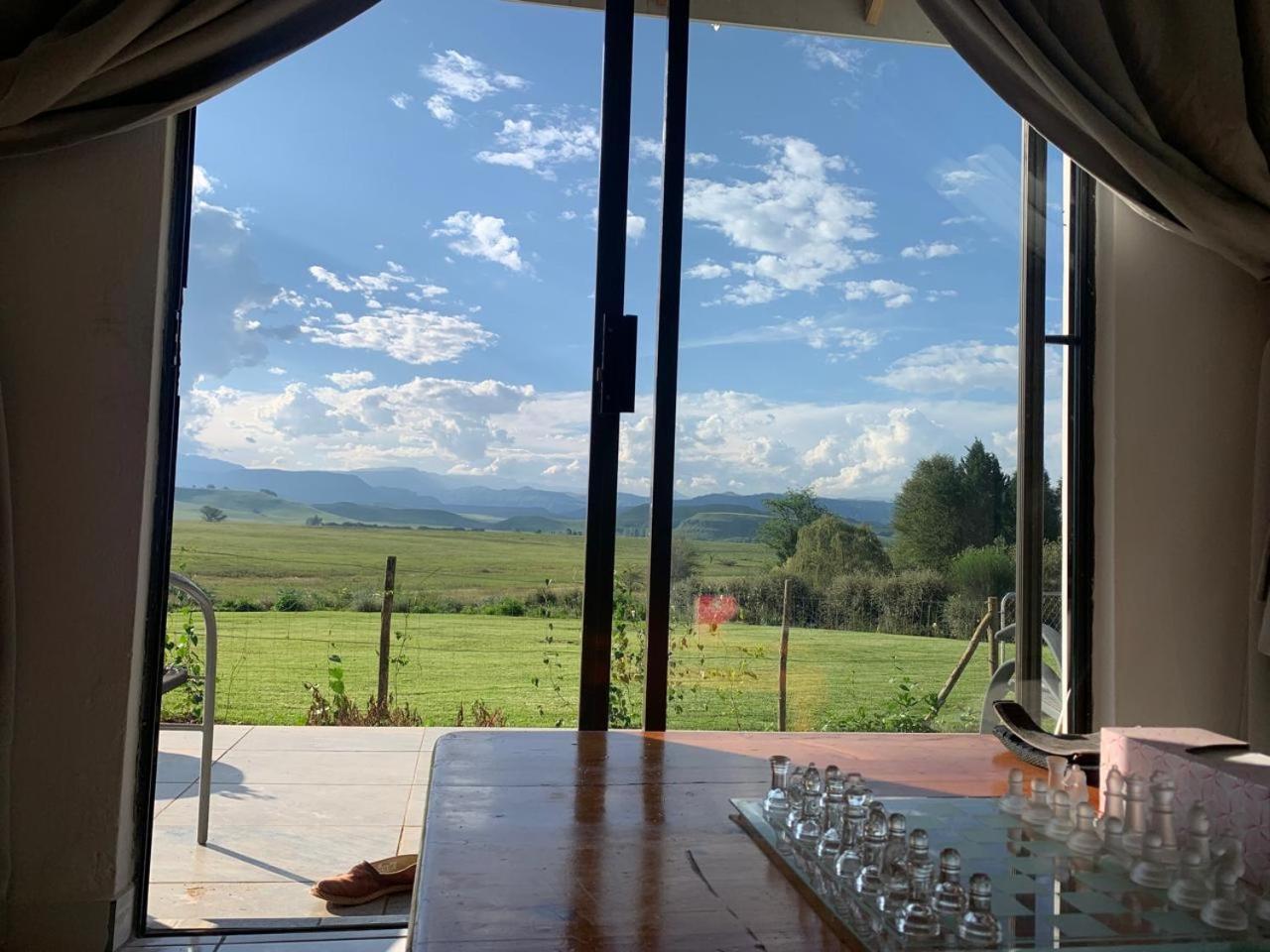 הימוויל Sani Pass View Cottage מראה חיצוני תמונה
